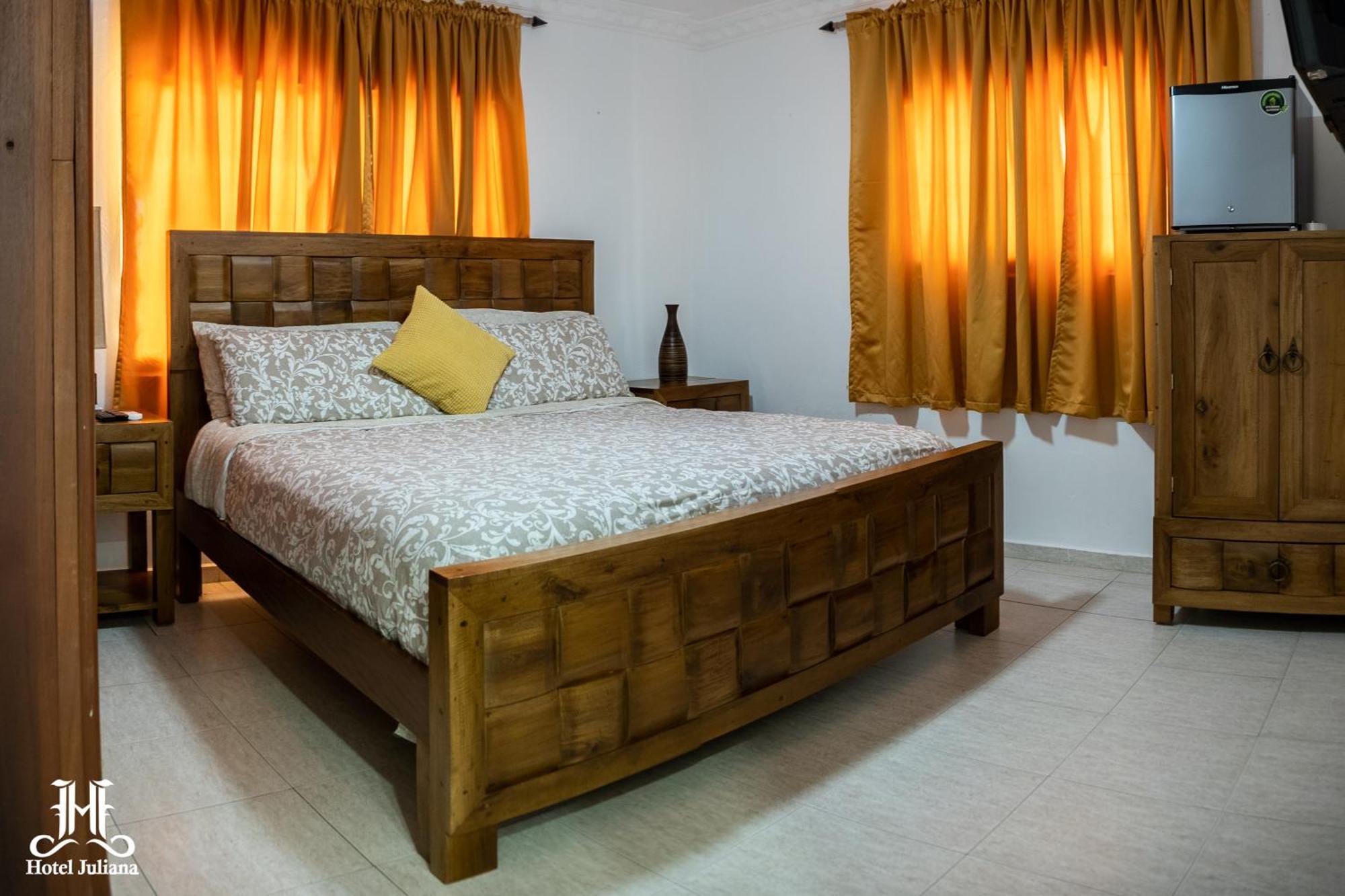 Hotel Juliana Нагуа Экстерьер фото